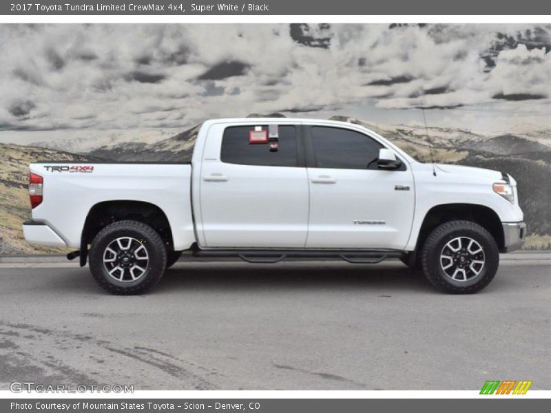 Super White / Black 2017 Toyota Tundra Limited CrewMax 4x4