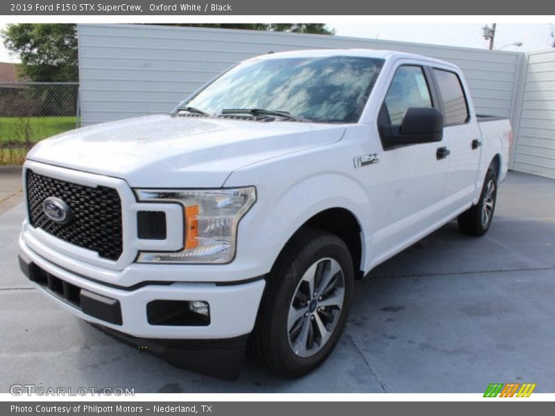 Oxford White / Black 2019 Ford F150 STX SuperCrew