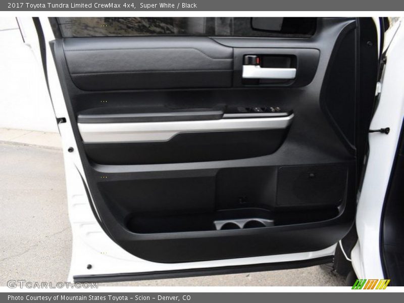 Super White / Black 2017 Toyota Tundra Limited CrewMax 4x4