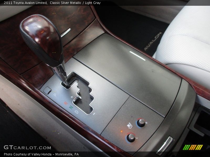 Classic Silver Metallic / Light Gray 2011 Toyota Avalon Limited