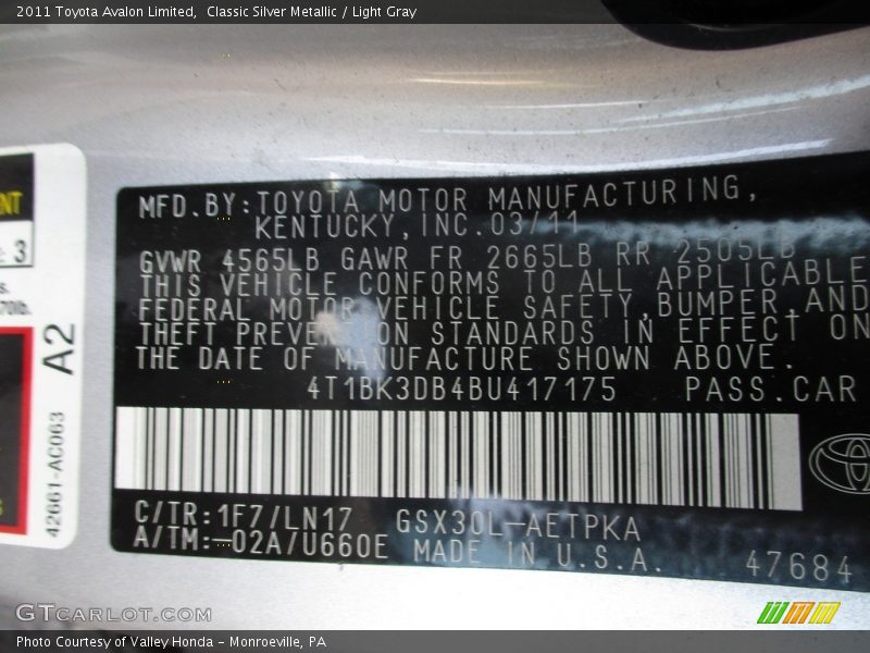 Classic Silver Metallic / Light Gray 2011 Toyota Avalon Limited