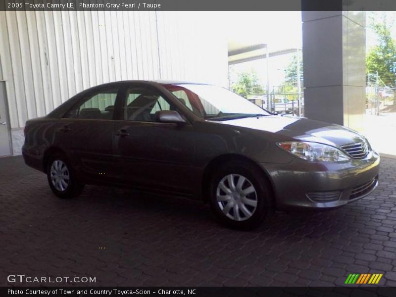 Phantom Gray Pearl / Taupe 2005 Toyota Camry LE