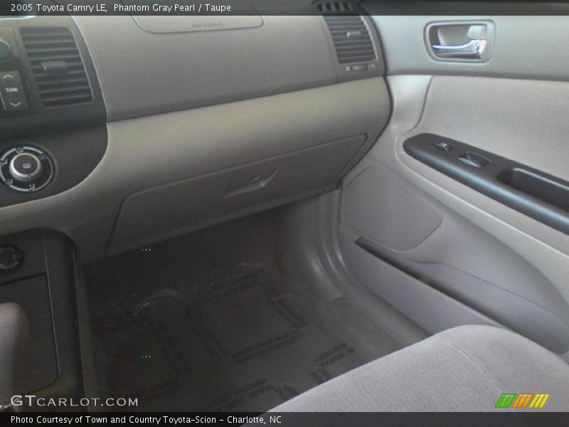 Phantom Gray Pearl / Taupe 2005 Toyota Camry LE