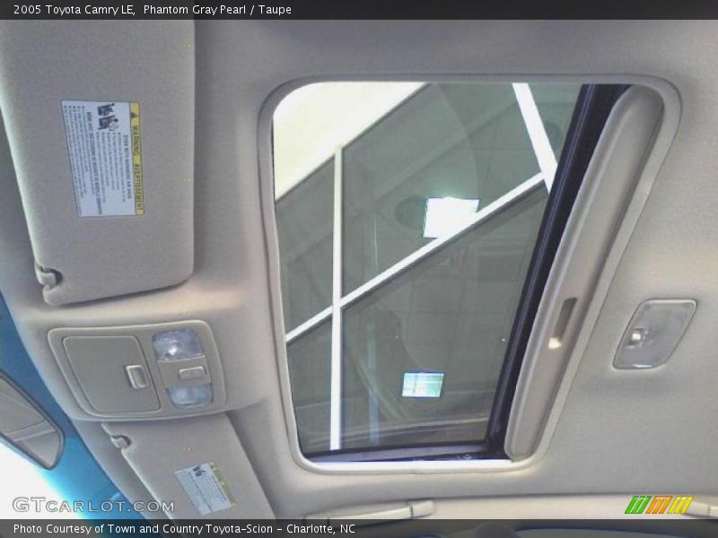 Phantom Gray Pearl / Taupe 2005 Toyota Camry LE