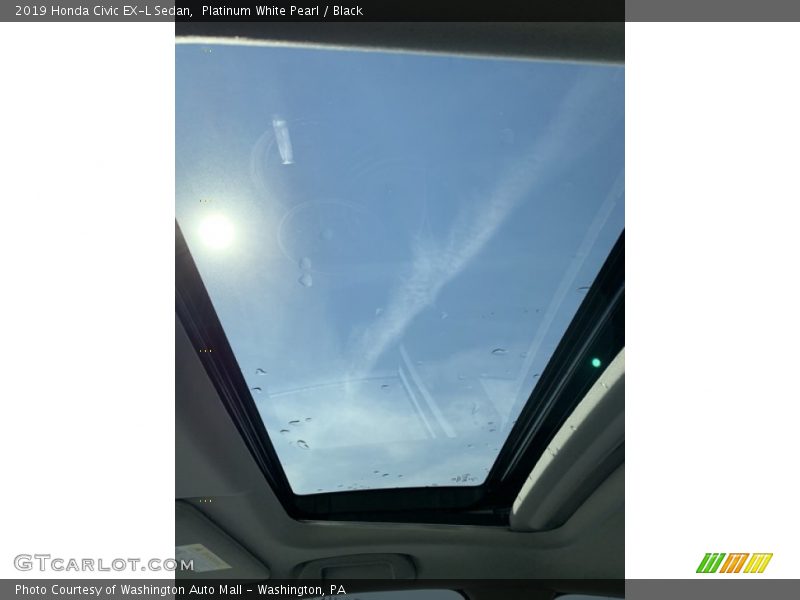 Platinum White Pearl / Black 2019 Honda Civic EX-L Sedan