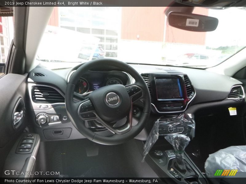 Bright White / Black 2019 Jeep Cherokee Limited 4x4