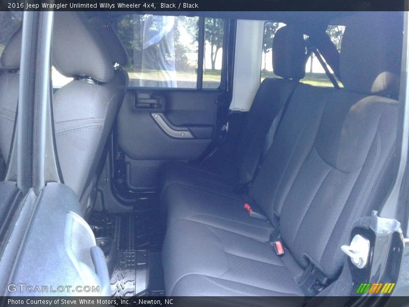 Black / Black 2016 Jeep Wrangler Unlimited Willys Wheeler 4x4