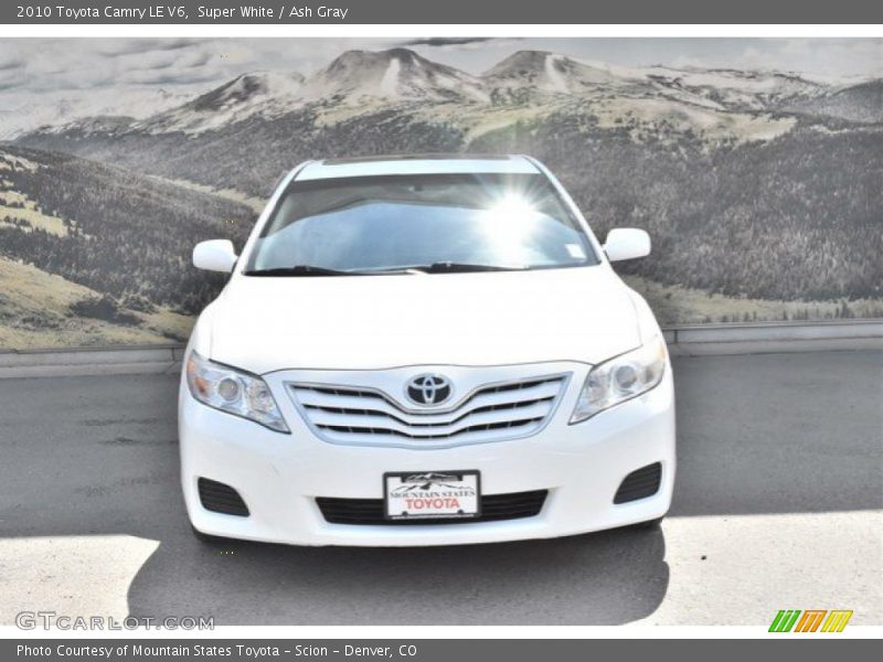 Super White / Ash Gray 2010 Toyota Camry LE V6