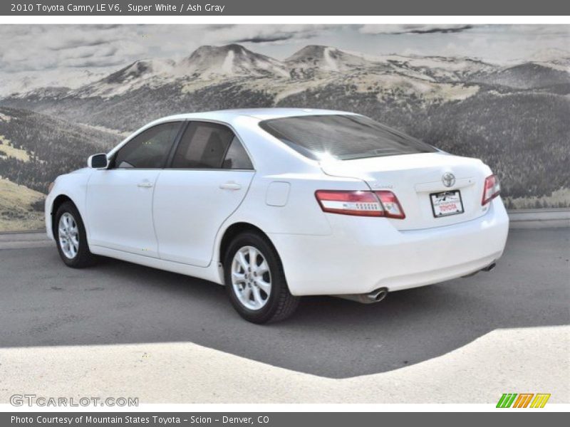 Super White / Ash Gray 2010 Toyota Camry LE V6