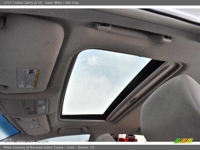 Super White / Ash Gray 2010 Toyota Camry LE V6