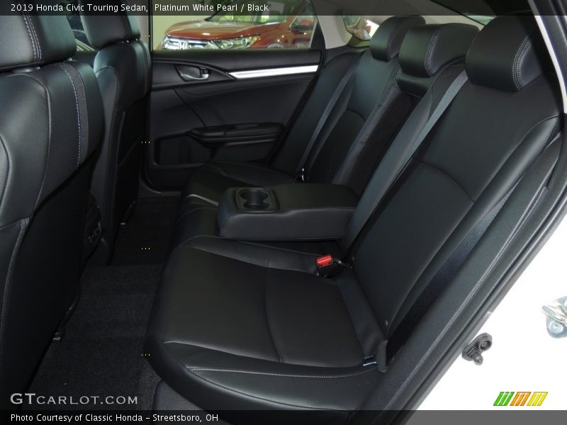 Platinum White Pearl / Black 2019 Honda Civic Touring Sedan