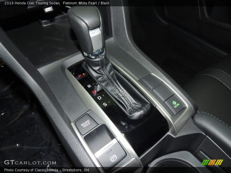 Platinum White Pearl / Black 2019 Honda Civic Touring Sedan