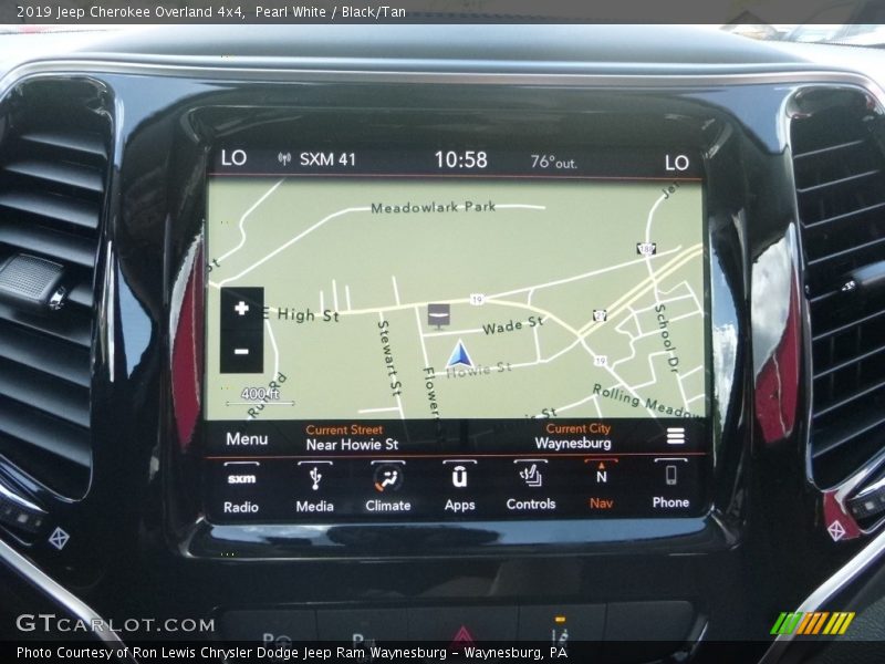 Pearl White / Black/Tan 2019 Jeep Cherokee Overland 4x4