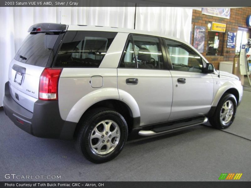 Silver / Gray 2003 Saturn VUE V6 AWD