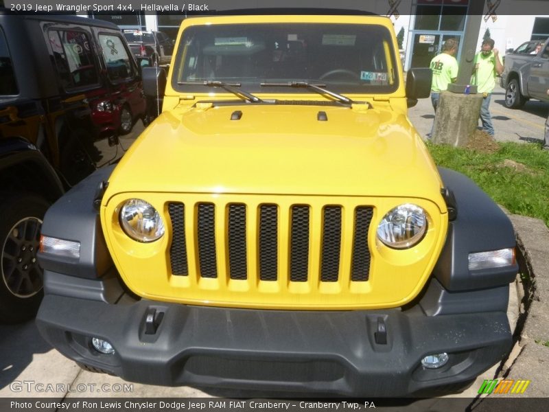 Hellayella / Black 2019 Jeep Wrangler Sport 4x4