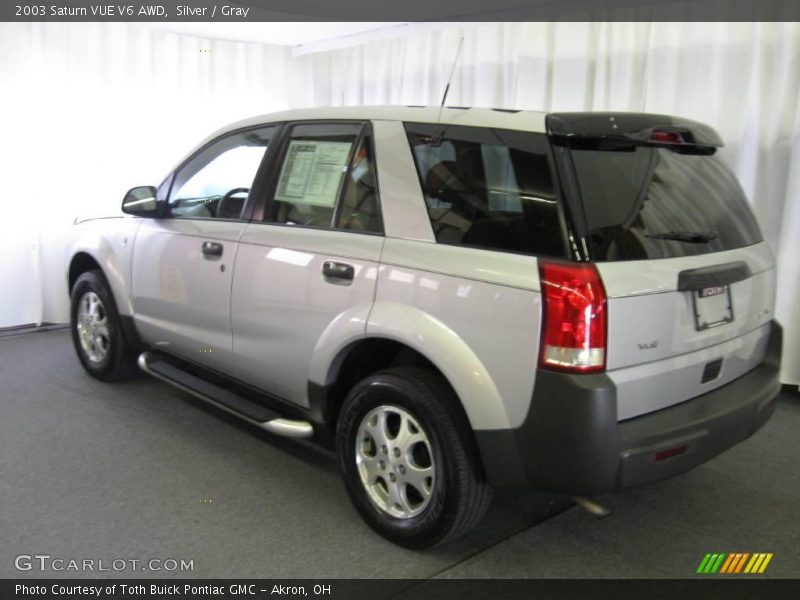 Silver / Gray 2003 Saturn VUE V6 AWD