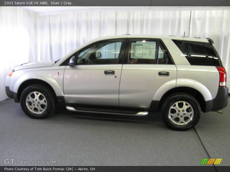 Silver / Gray 2003 Saturn VUE V6 AWD