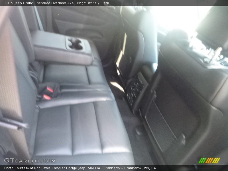 Bright White / Black 2019 Jeep Grand Cherokee Overland 4x4