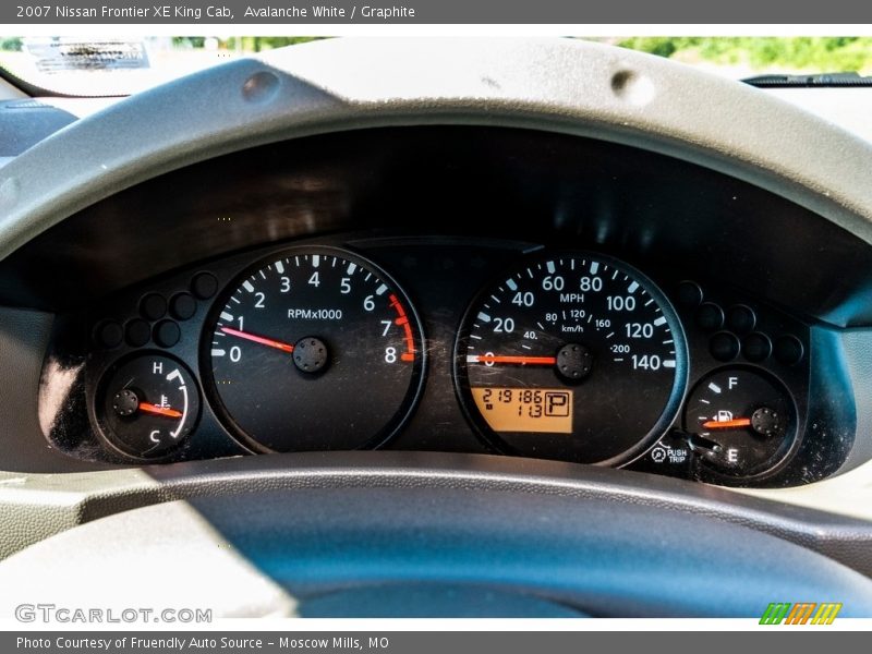Avalanche White / Graphite 2007 Nissan Frontier XE King Cab