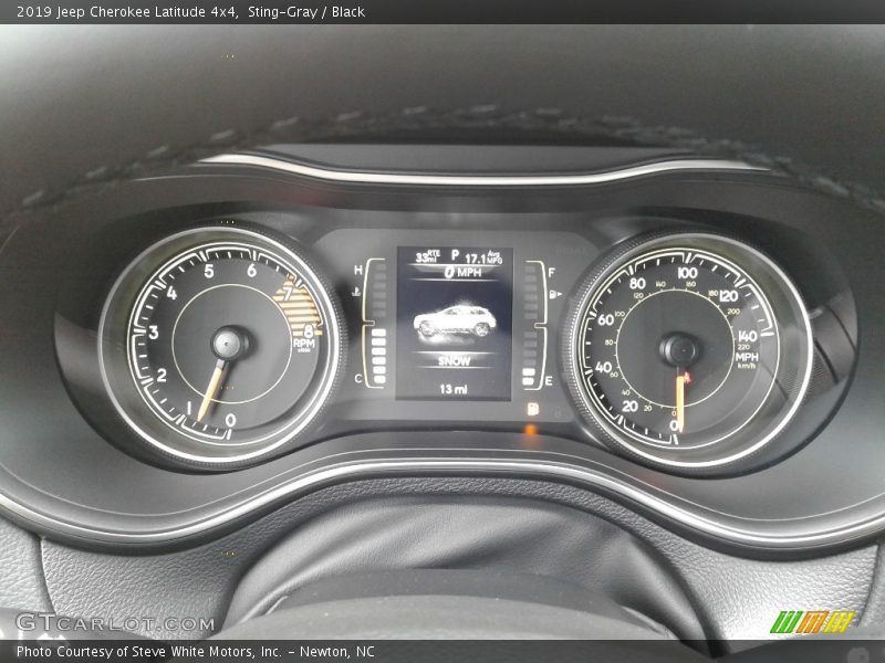Sting-Gray / Black 2019 Jeep Cherokee Latitude 4x4
