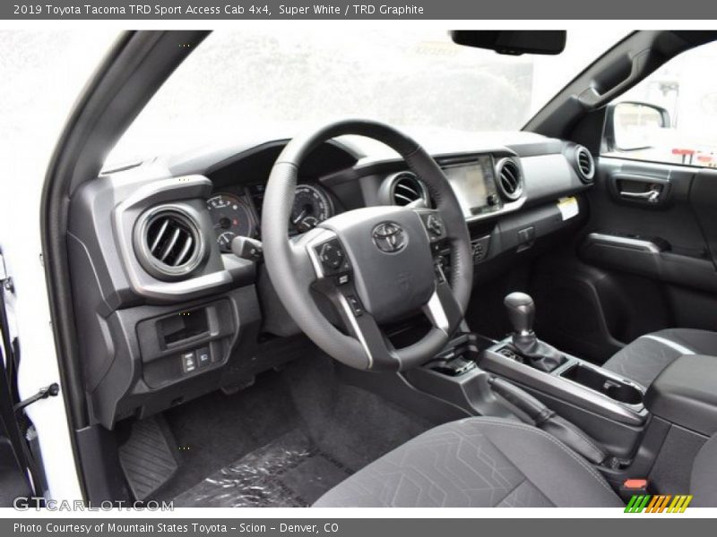 Super White / TRD Graphite 2019 Toyota Tacoma TRD Sport Access Cab 4x4