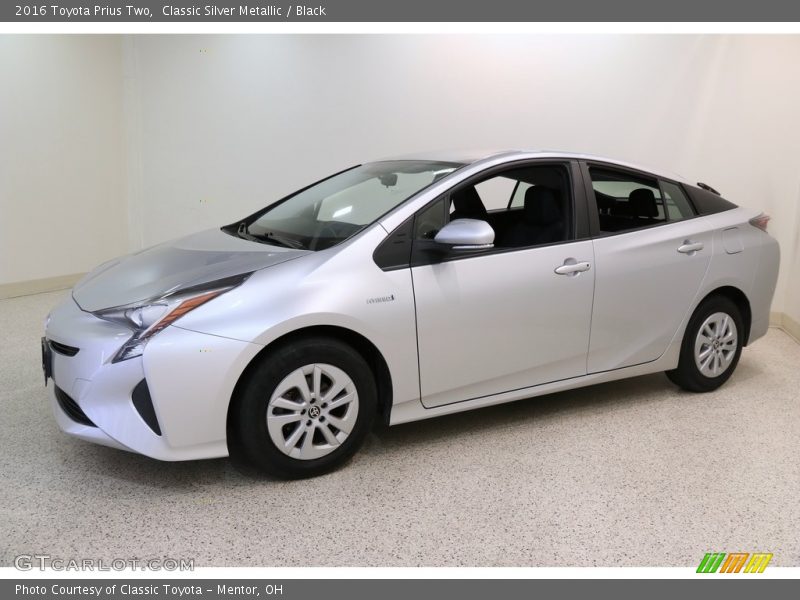 Classic Silver Metallic / Black 2016 Toyota Prius Two