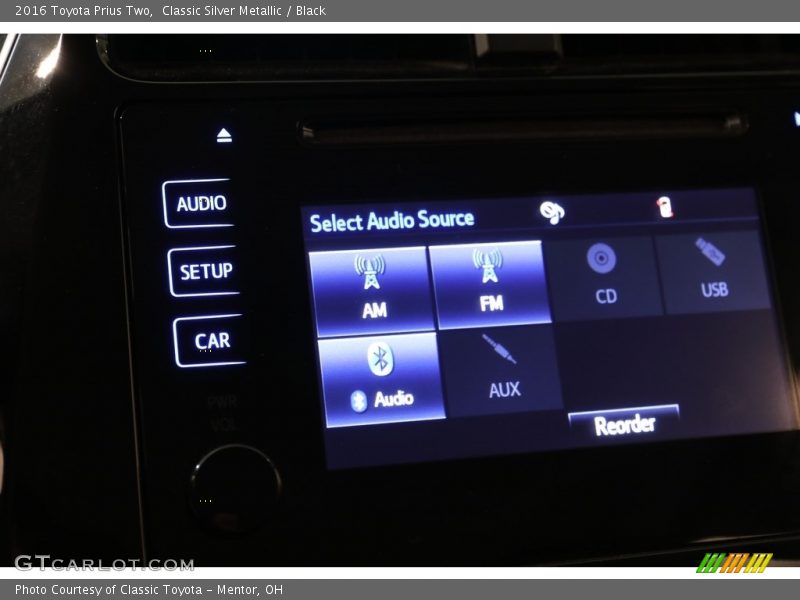 Classic Silver Metallic / Black 2016 Toyota Prius Two