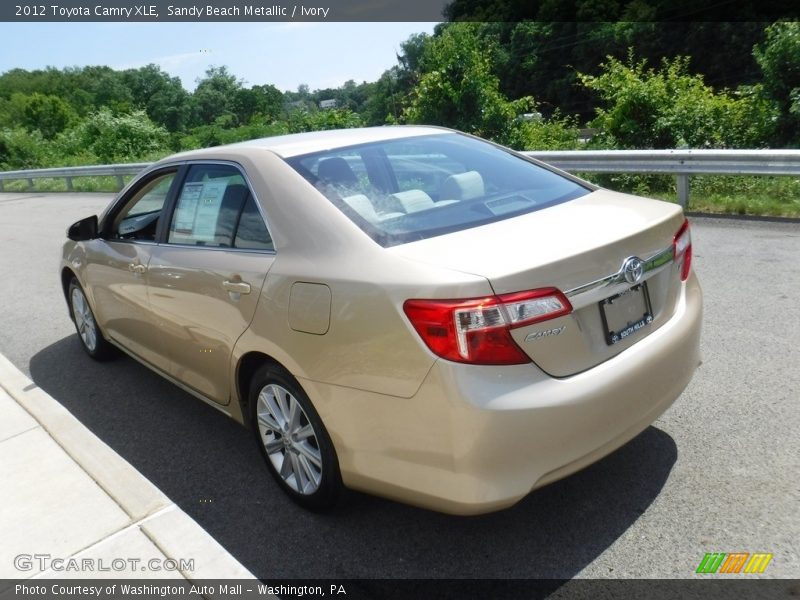 Sandy Beach Metallic / Ivory 2012 Toyota Camry XLE