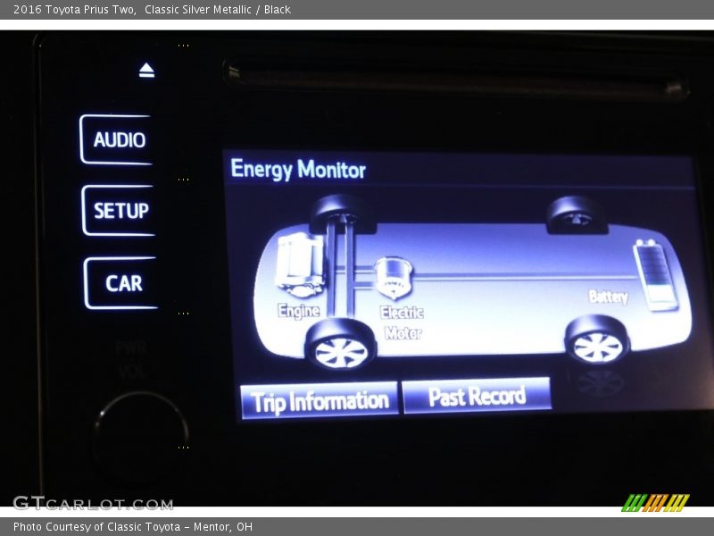 Classic Silver Metallic / Black 2016 Toyota Prius Two