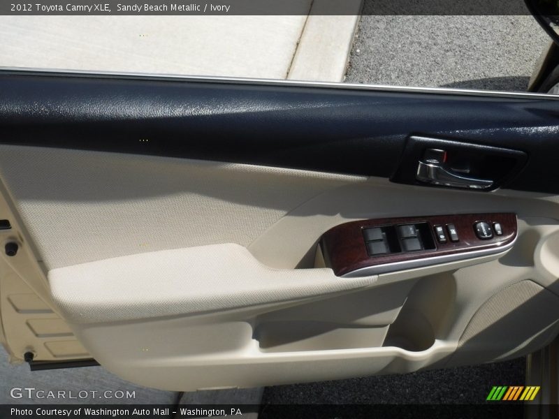 Sandy Beach Metallic / Ivory 2012 Toyota Camry XLE