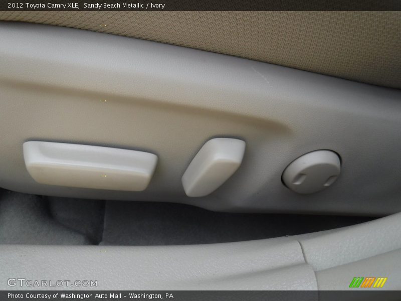 Sandy Beach Metallic / Ivory 2012 Toyota Camry XLE