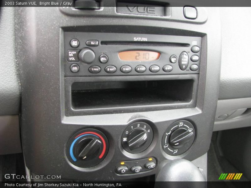 Bright Blue / Gray 2003 Saturn VUE