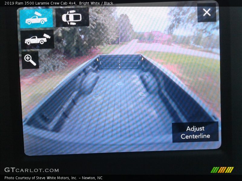 Bright White / Black 2019 Ram 3500 Laramie Crew Cab 4x4