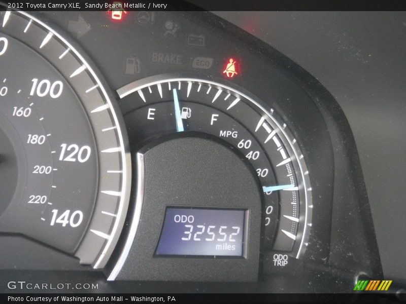 Sandy Beach Metallic / Ivory 2012 Toyota Camry XLE