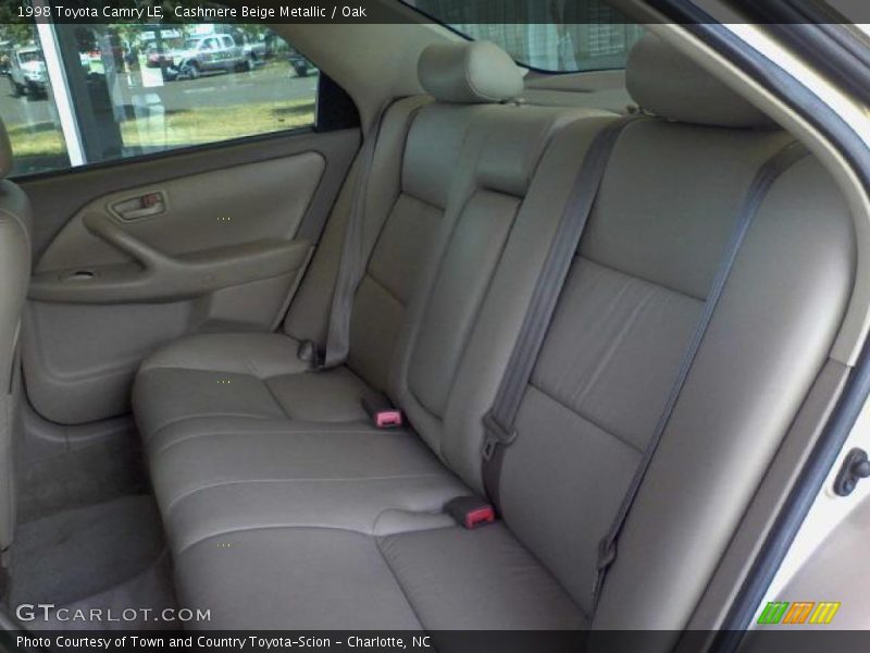 Cashmere Beige Metallic / Oak 1998 Toyota Camry LE