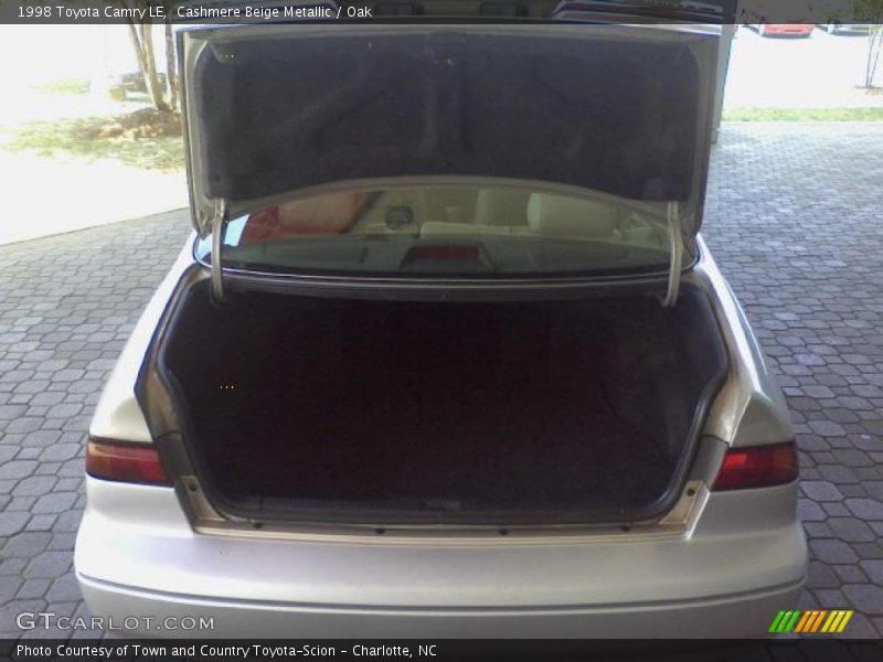 Cashmere Beige Metallic / Oak 1998 Toyota Camry LE