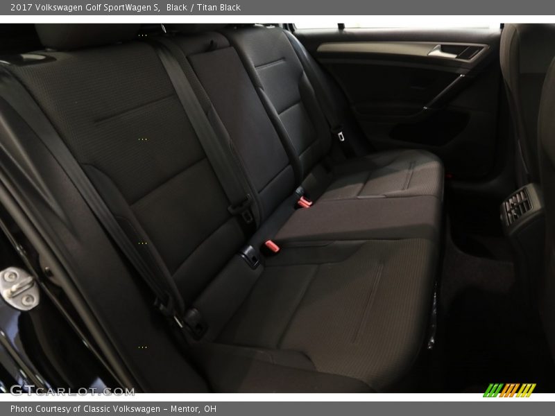 Black / Titan Black 2017 Volkswagen Golf SportWagen S