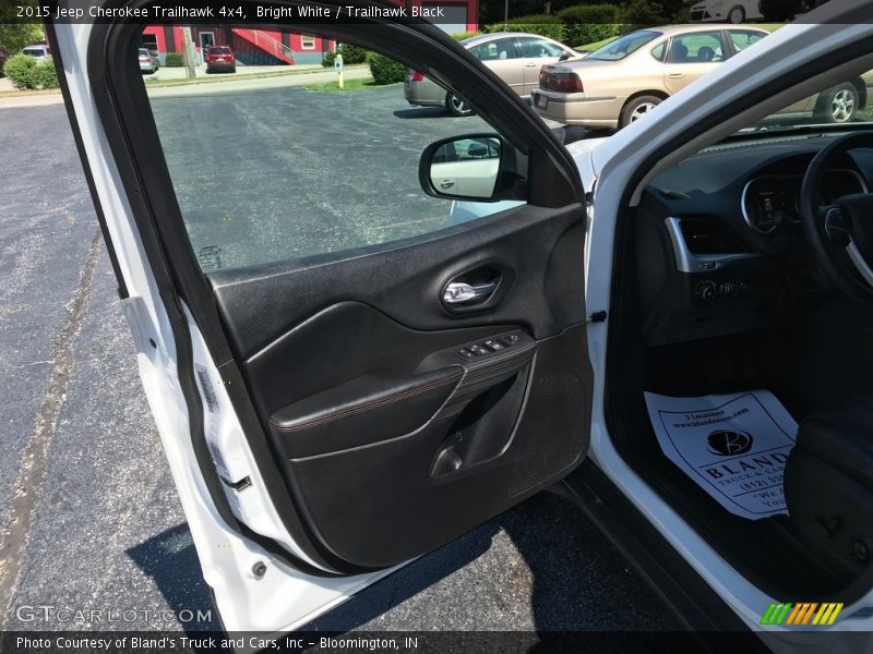 Bright White / Trailhawk Black 2015 Jeep Cherokee Trailhawk 4x4