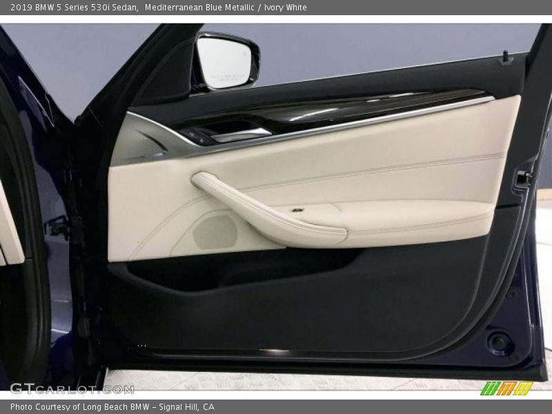 Mediterranean Blue Metallic / Ivory White 2019 BMW 5 Series 530i Sedan