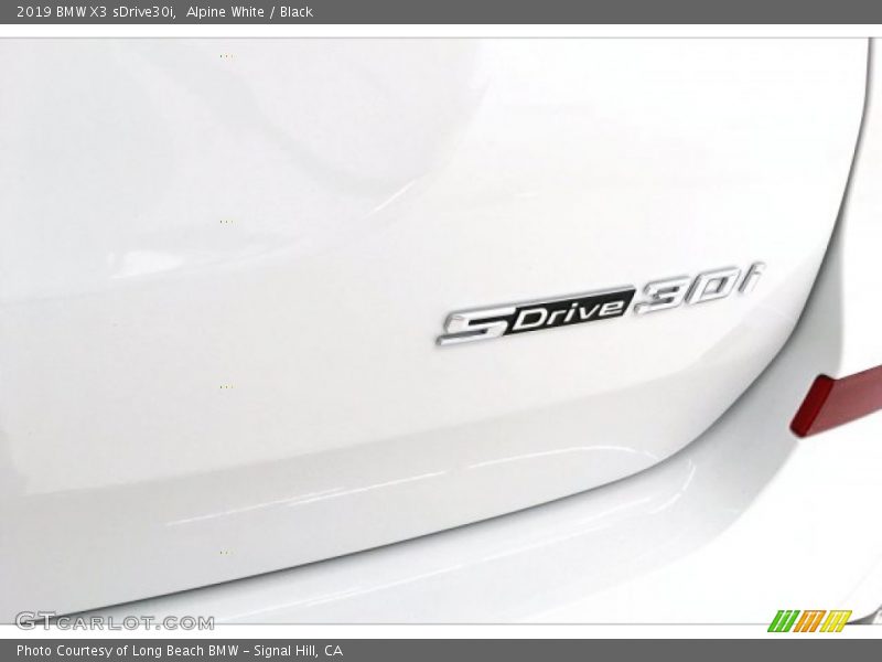 Alpine White / Black 2019 BMW X3 sDrive30i