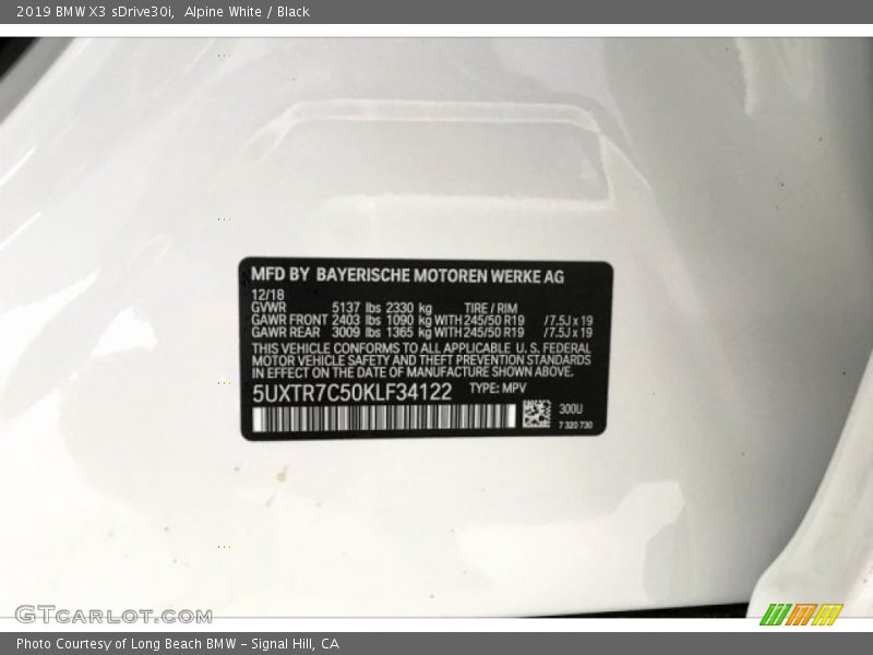 Alpine White / Black 2019 BMW X3 sDrive30i