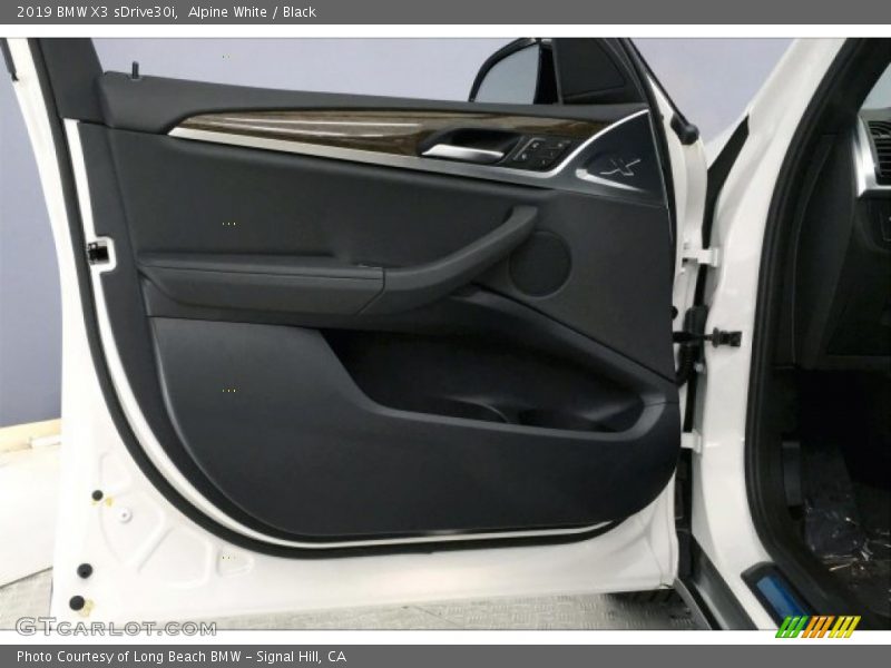 Alpine White / Black 2019 BMW X3 sDrive30i
