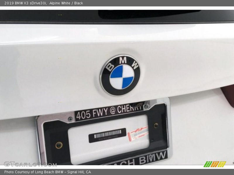 Alpine White / Black 2019 BMW X3 sDrive30i