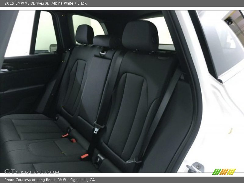 Alpine White / Black 2019 BMW X3 sDrive30i