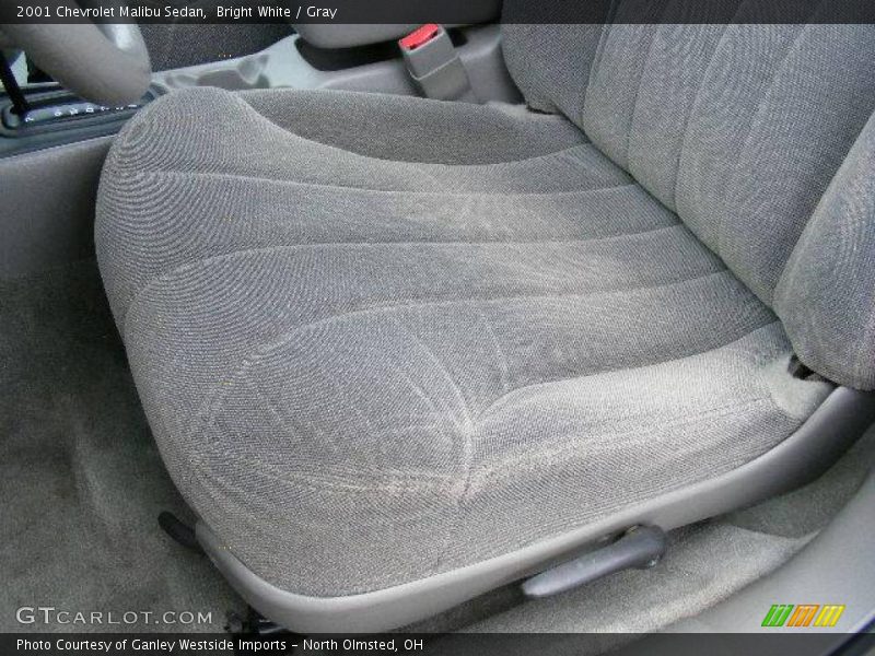 Bright White / Gray 2001 Chevrolet Malibu Sedan