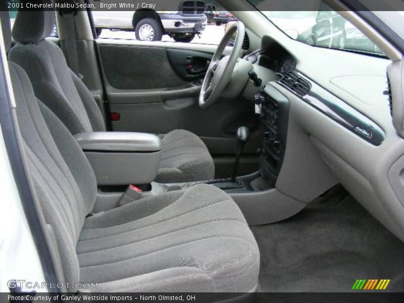Bright White / Gray 2001 Chevrolet Malibu Sedan