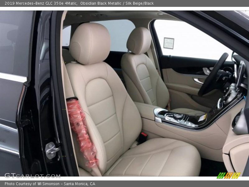 Obsidian Black Metallic / Silk Beige/Black 2019 Mercedes-Benz GLC 350e 4Matic