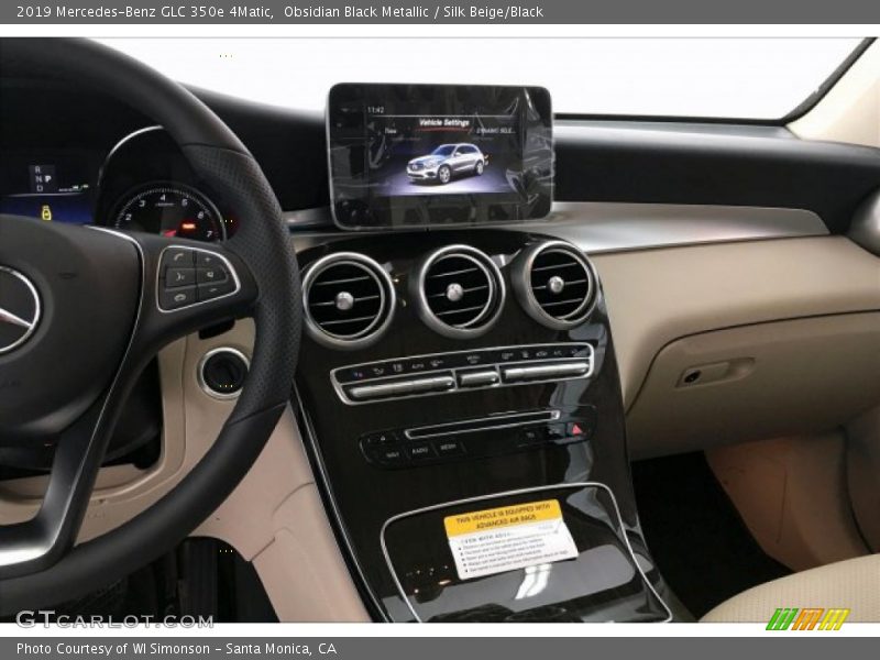 Obsidian Black Metallic / Silk Beige/Black 2019 Mercedes-Benz GLC 350e 4Matic