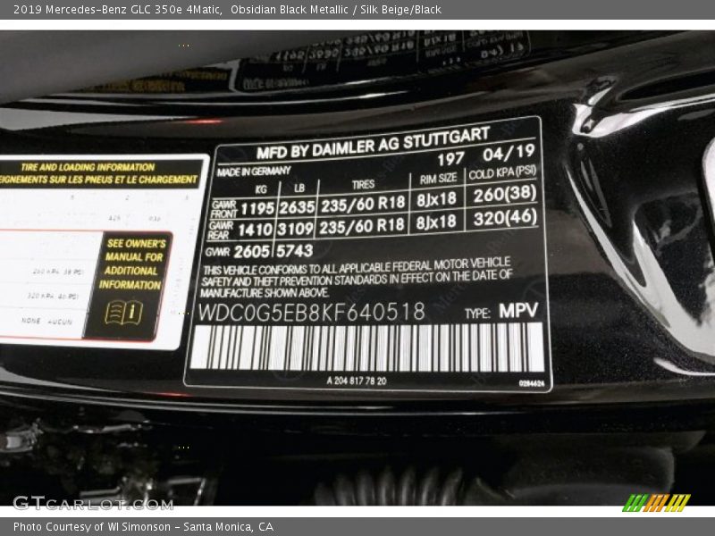 Obsidian Black Metallic / Silk Beige/Black 2019 Mercedes-Benz GLC 350e 4Matic