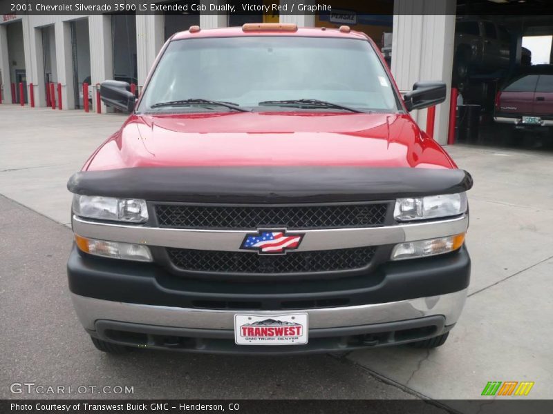 Victory Red / Graphite 2001 Chevrolet Silverado 3500 LS Extended Cab Dually